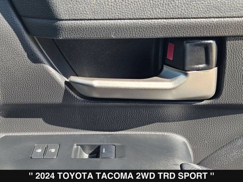 Used 2024 Toyota Tacoma TRD Sport RWD image 31