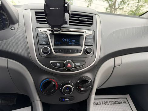 Used 2016 Hyundai Accent SE FWD image 13