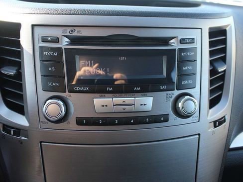 Used 2013 Subaru Outback 2.5i Premium image 19