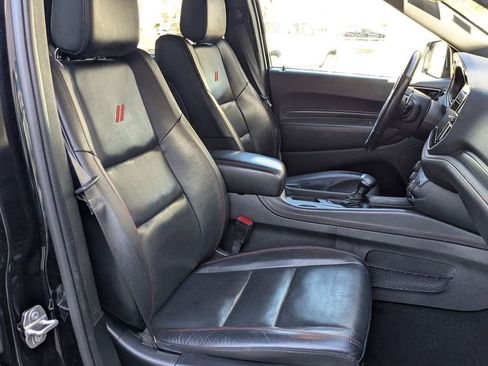 Used 2023 Dodge Durango GT image 32