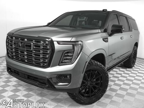 Used 2026 GMC Yukon XL Denali Ultimate w/ LPO, Floor Liner Package AWD/4WD image 1