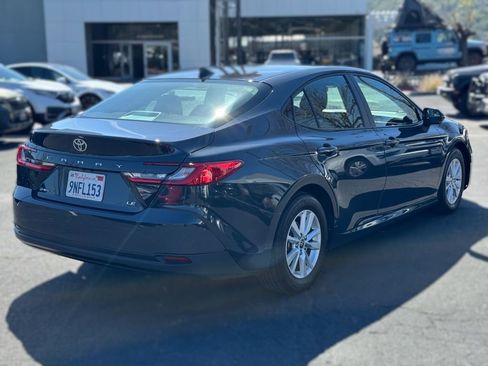 Used 2025 Toyota Camry LE image 8