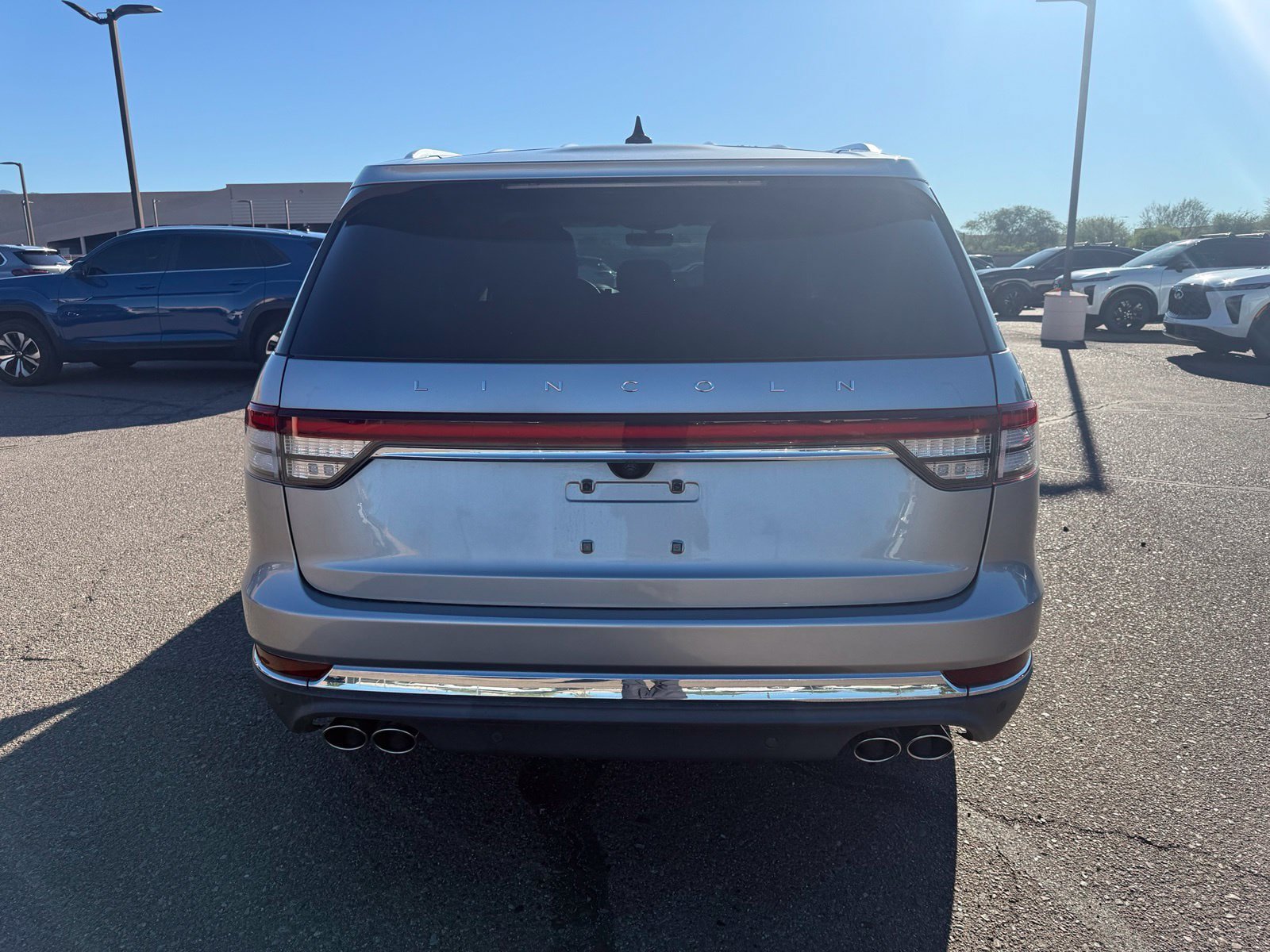 Used 2024 Lincoln Aviator 2WD image 6