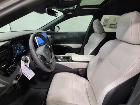 Used 2026 Lexus RX 350h w/ Convenience Package AWD/4WD image 29