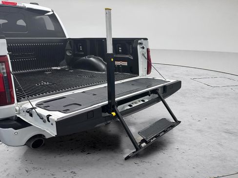 Used 2025 Ford F150 XLT w/ Equipment Group 302A MID image 39