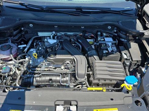 New 2026 Volkswagen Taos SE FWD image 20