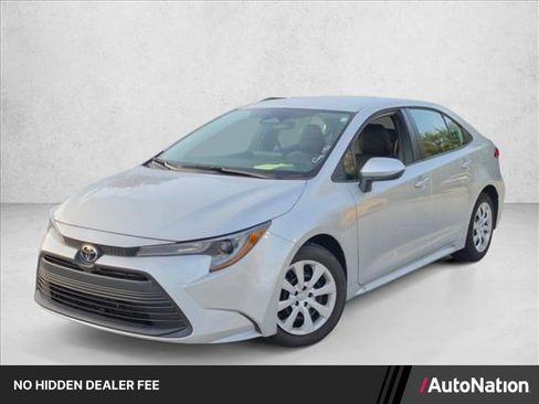 Used 2023 Toyota Corolla LE FWD image 1