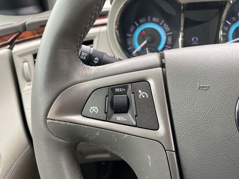 Used 2012 Buick LaCrosse Premium image 21