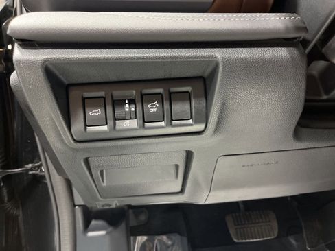 Used 2022 Subaru Outback Touring image 14