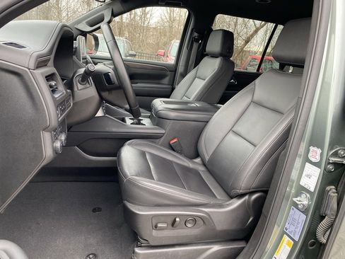 Used 2024 Chevrolet Tahoe LT image 19