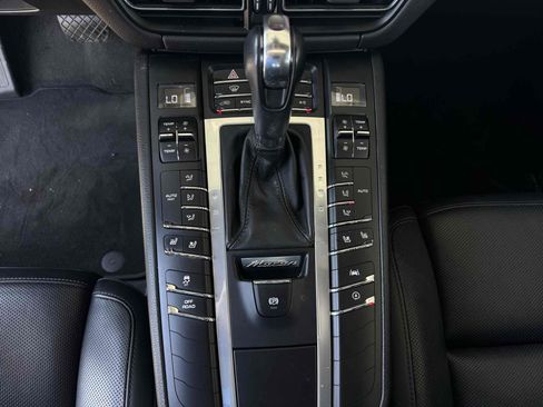 Used 2020 Porsche Macan S AWD/4WD image 15