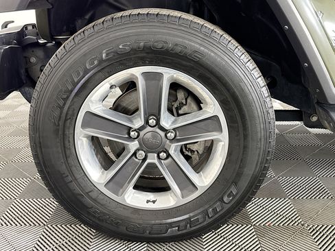 Used 2021 Jeep Wrangler Unlimited Sahara image 37