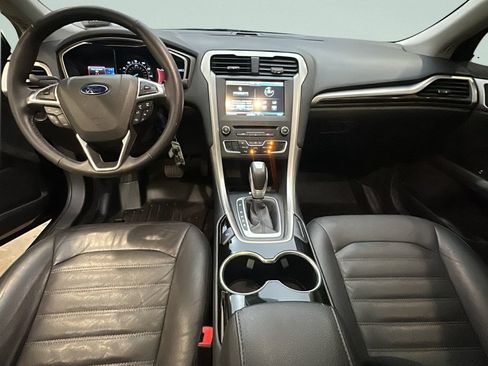 Used 2016 Ford Fusion SE w/ Equipment Group 202A AWD/4WD image 24