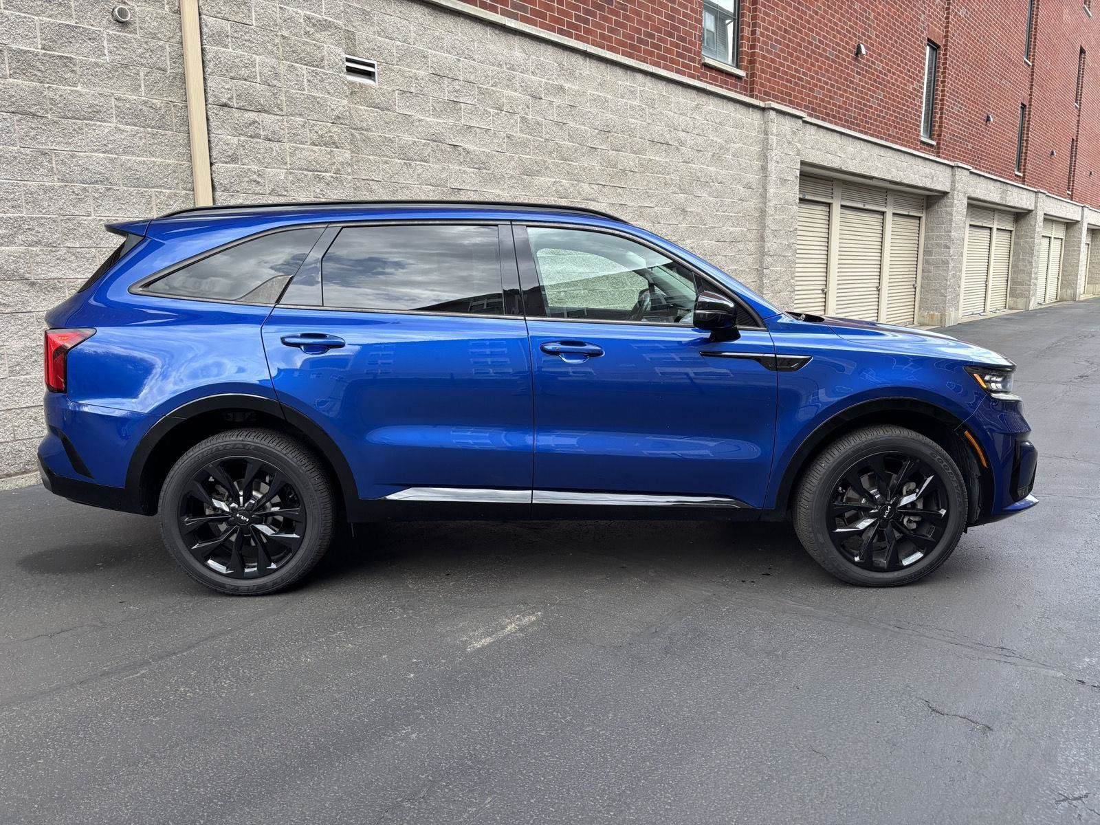 Used 2022 Kia Sorento SX AWD/4WD image 2
