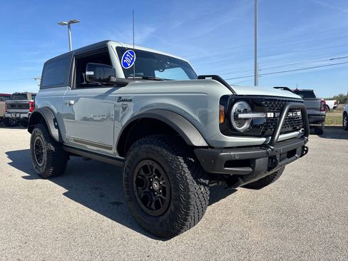 Used 2021 Ford Bronco First Edition AWD/4WD image 14