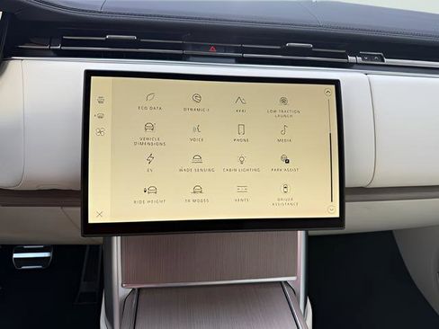 New 2026 Land Rover Range Rover SE AWD/4WD image 23
