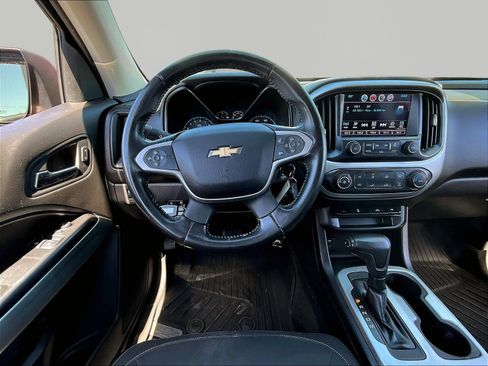 Used 2016 Chevrolet Colorado LT w/ LT Convenience Package RWD image 9