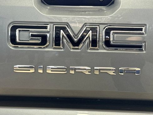 Used 2020 GMC Sierra 1500 Elevation w/ Elevation Value Package AWD/4WD image 35