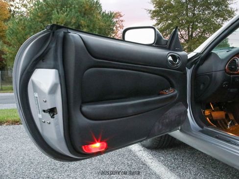 Used 2001 Jaguar XK8 Convertible image 37