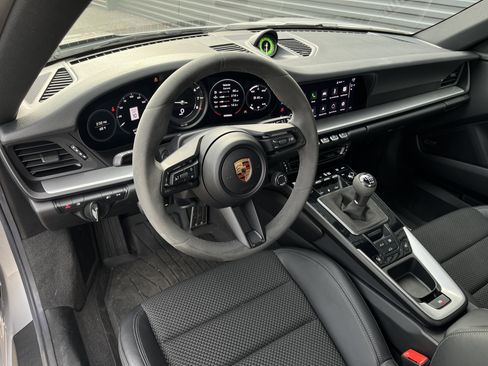 Certified 2024 Porsche 911 Carrera T image 4