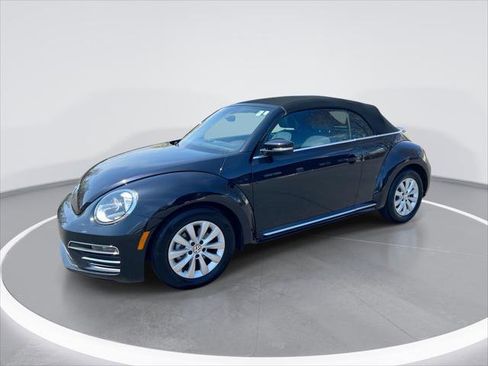 Used 2018 Volkswagen Beetle 2.0T S image 1