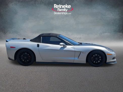 Used 2008 Chevrolet Corvette Convertible w/ Preferred Equipment Group RWD image 4