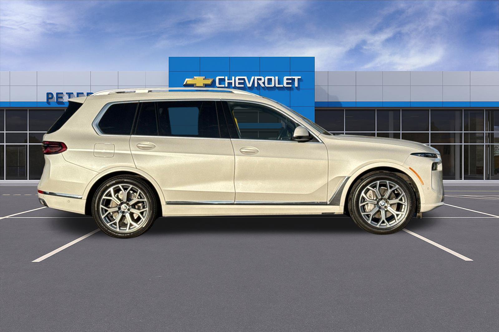Used 2024 BMW X7 xDrive40i AWD/4WD image 3