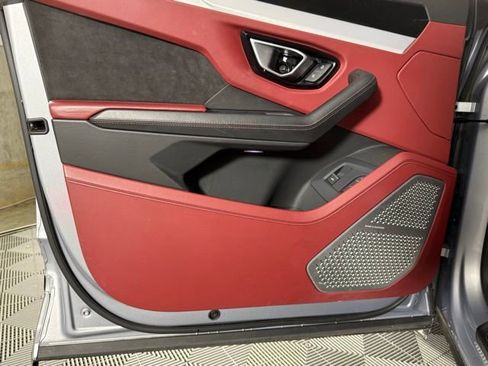 Used 2019 Lamborghini Urus image 14