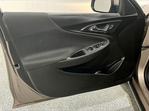 Used 2023 Chevrolet Malibu LT image 21