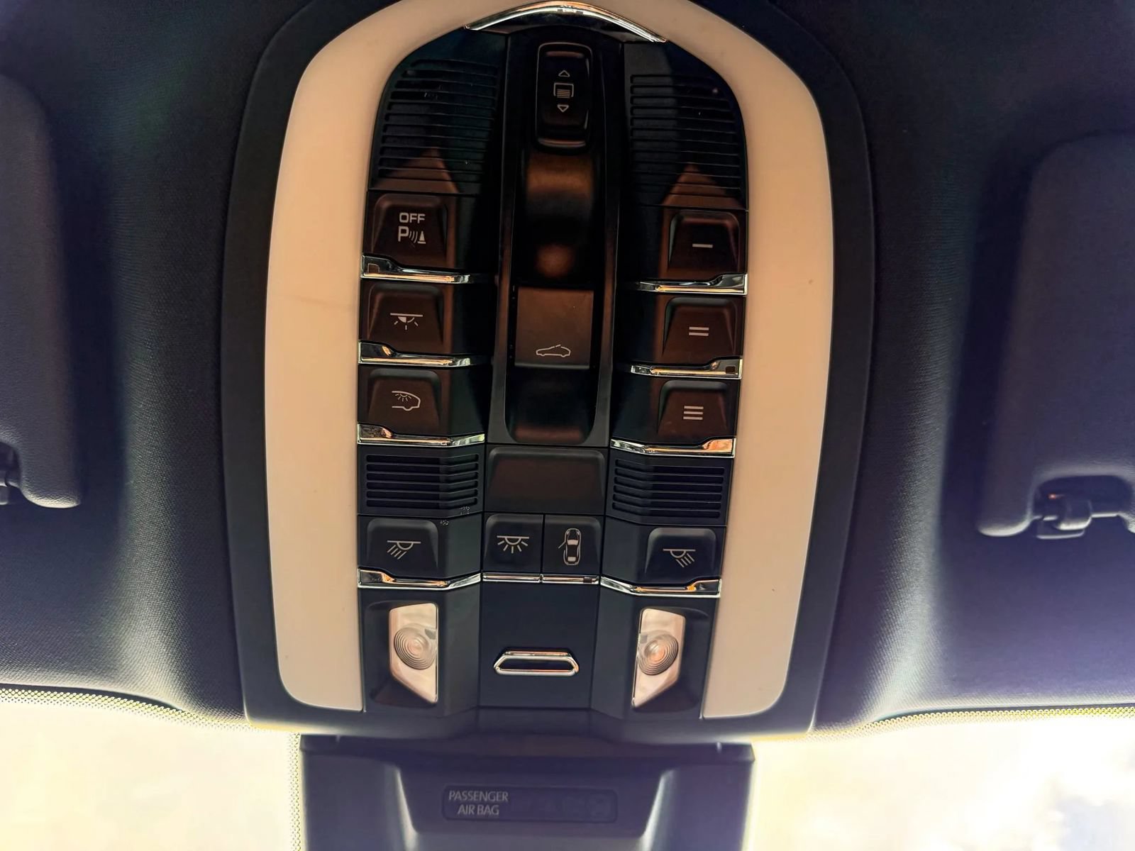Used 2017 Porsche Macan S AWD/4WD image 48