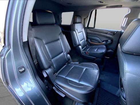 Used 2018 Chevrolet Tahoe Premier AWD/4WD image 19