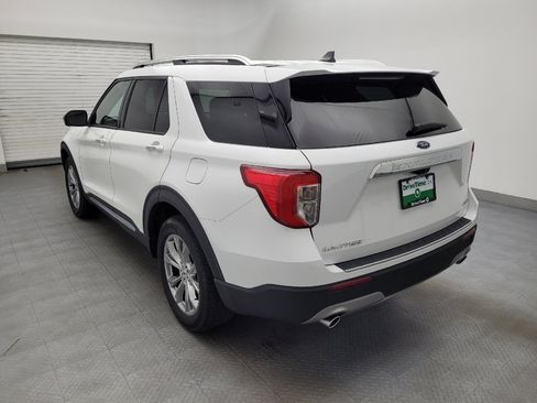 Used 2023 Ford Explorer Limited AWD/4WD image 5