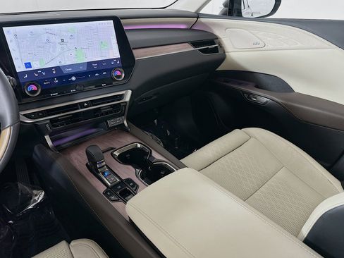 Used 2025 Lexus RX 350 w/ Convenience Package image 24