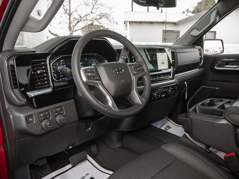 New 2026 Chevrolet Silverado 1500 LT Trail Boss w/ LPO, Dark Essentials Package AWD/4WD image 17