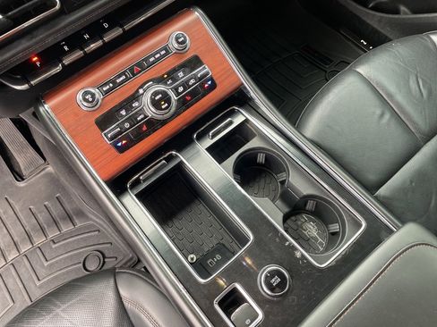 Used 2023 Lincoln Aviator Reserve image 19