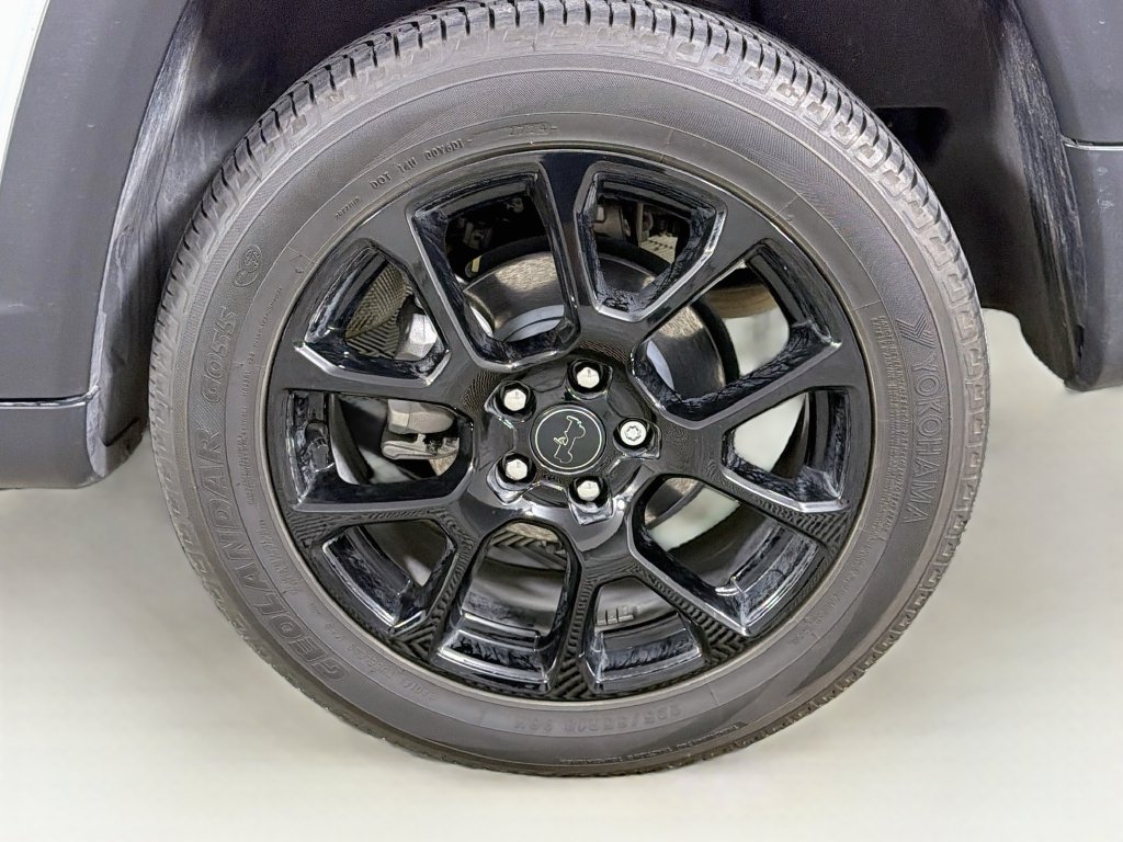 Used 2025 Jeep Compass Latitude w/ Altitude Special Edition AWD/4WD image 34