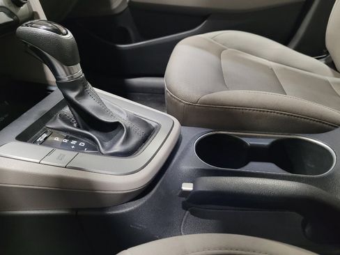 Used 2018 Hyundai Elantra SEL FWD image 26