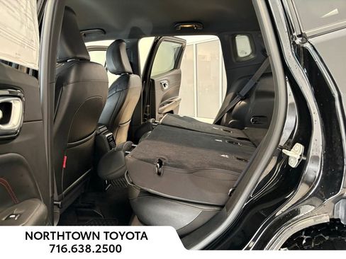 Used 2024 Jeep Compass Trailhawk image 15