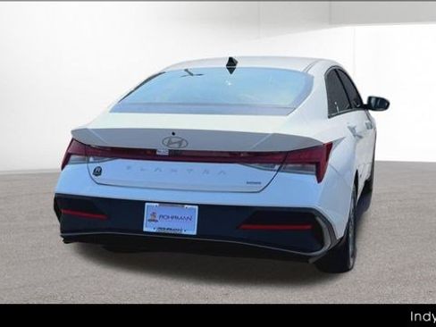Used 2025 Hyundai Elantra Hybrid FWD image 69