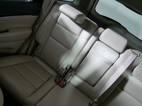 Used 2019 Jeep Grand Cherokee Limited AWD/4WD image 12