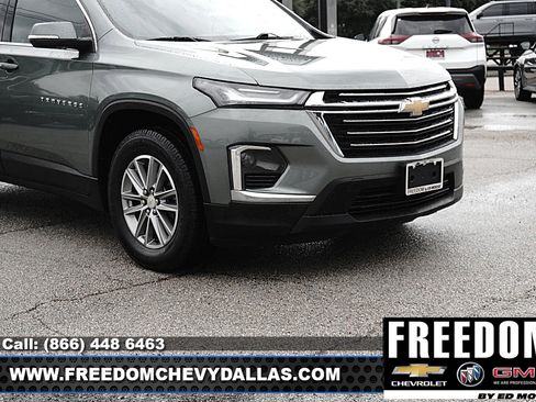 Used 2023 Chevrolet Traverse LT FWD image 41