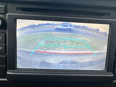 Used 2017 Toyota Tacoma SR image 8