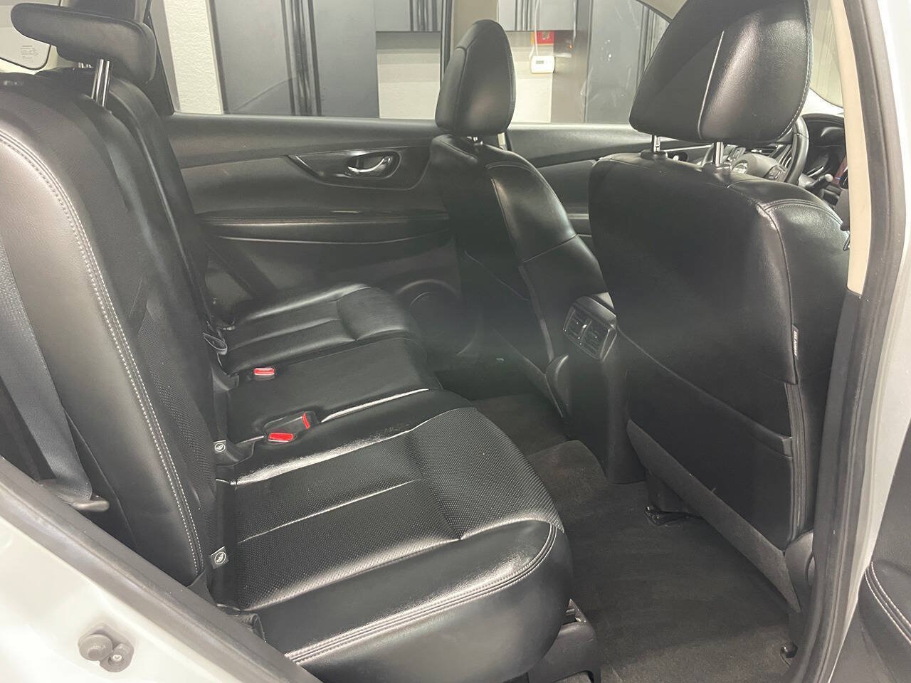 Used 2018 Nissan Rogue SL AWD/4WD image 19