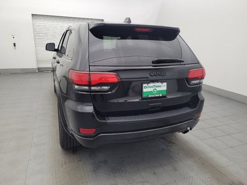 Used 2019 Jeep Grand Cherokee Altitude RWD image 6