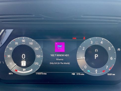 Certified 2025 Land Rover Range Rover Evoque Dynamic SE AWD/4WD image 18