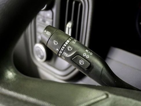 Used 2022 Chevrolet Silverado 1500 Custom image 17