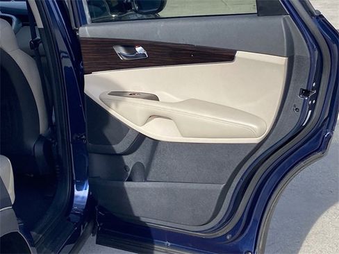 Used 2019 Kia Sorento EX image 30