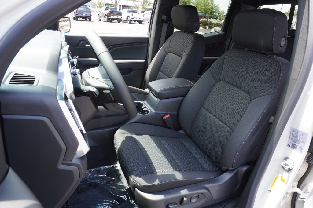 New 2026 GMC Canyon Elevation w/ Convenience Package RWD image 15