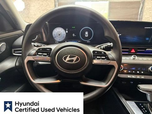 Certified 2024 Hyundai Elantra SEL FWD image 22