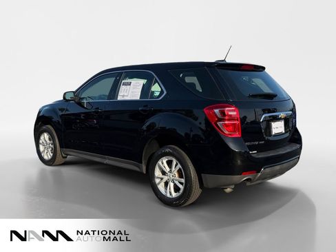 Used 2017 Chevrolet Equinox LS AWD/4WD image 3